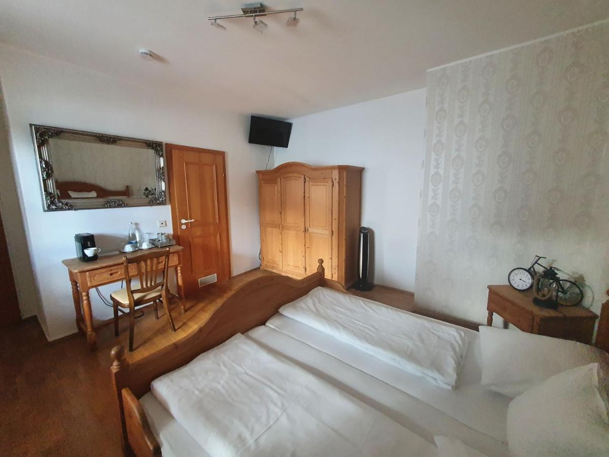 Gasthof Alte Post Oberhausen-Rheinhausen Esterno foto